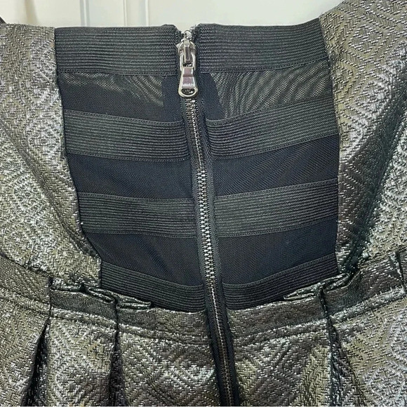 GUESS Strapless Metallic Fit&Flare Jacquard Dress size 4 - Picture 5 of 6